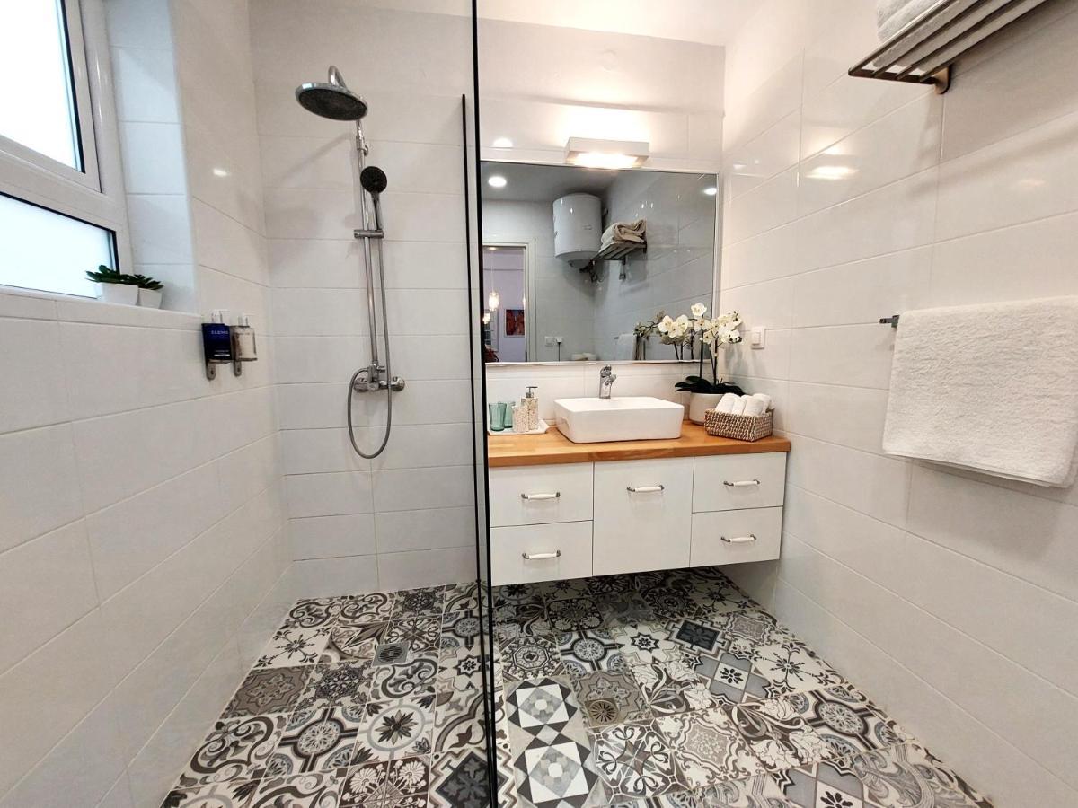 Aay- Best Corfu Town & Sea Apart 2Bedroom Renovated + Lift / Comfy&Design+Wifi Экстерьер фото